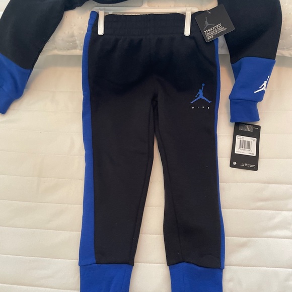 NWT Michael Jordon Sweatsuit Sz: 4t - Picture 8 of 8